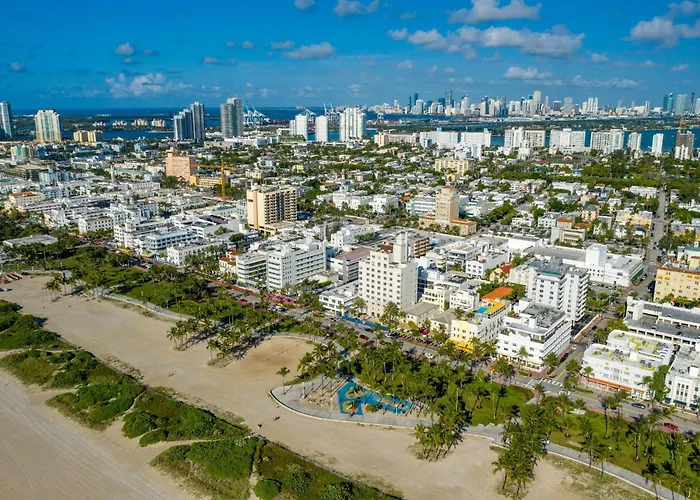 Leslie Hotel Ocean Drive